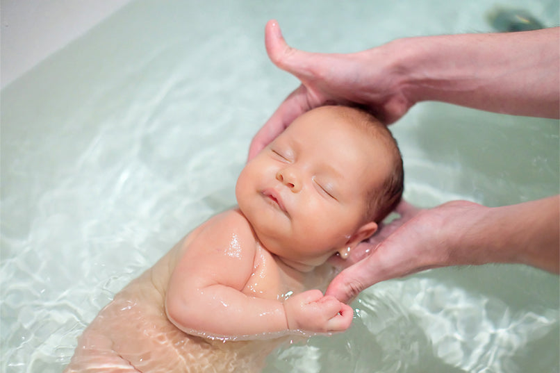 Baby's First Bath: How to Bathe a Newborn